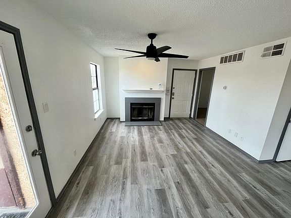 3rd image of 1742 Crest Point Dr Unit 1742