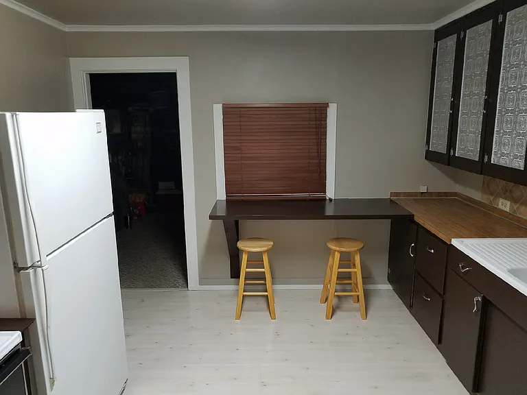 1403 E Coeur D Alene Ave — Photo 6