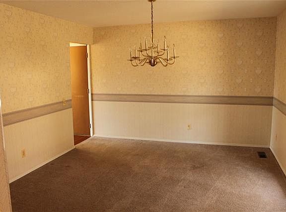 3rd image of 11919 Spruce Haven Ct