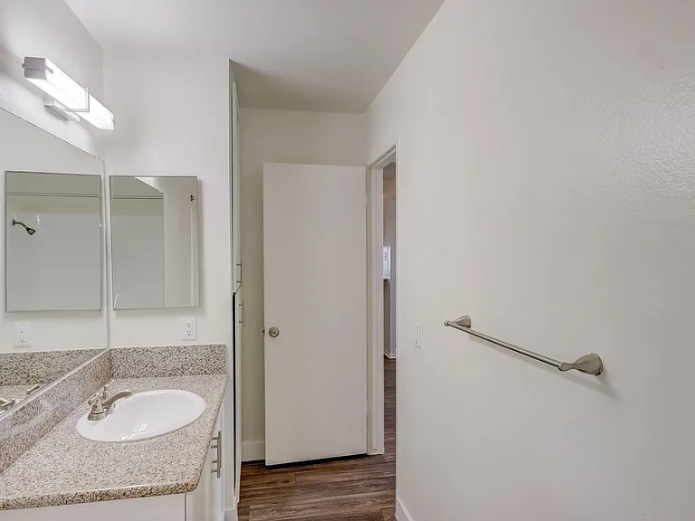 Arbor Park Apartments — Photo 35