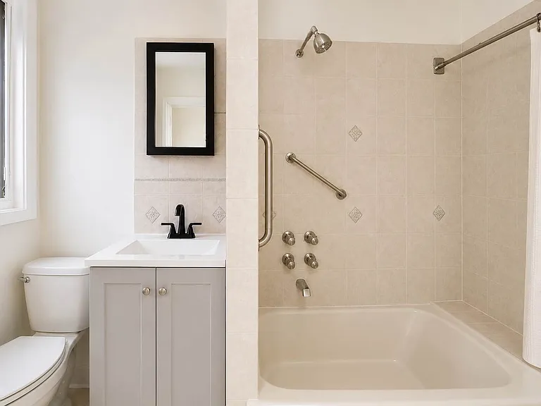 3350 Fulton St #2B — Photo 4