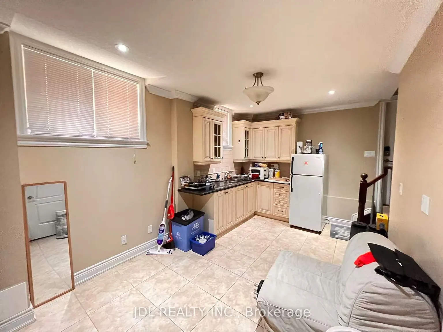 2 bed, $1,600 — Photo 2