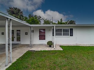 660 Flamingo Dr, Apollo Beach, FL 33572