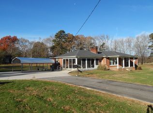 2001 Spain Rd, Cypress Inn, TN 38452