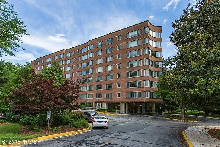 4200 Cathedral Ave NW #7 — Photo 4