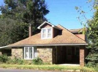2105 Creek Rd, Bethlehem, PA 18015