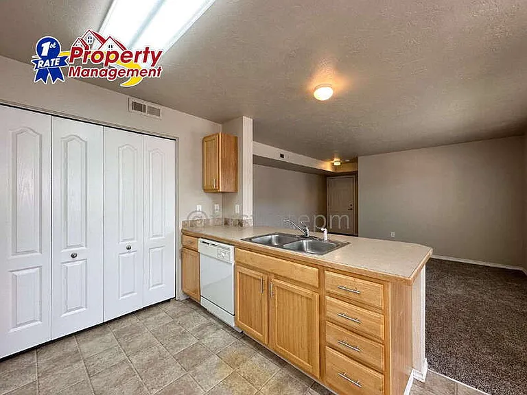 11884 W Cloverbrook Ln #202 — Photo 11
