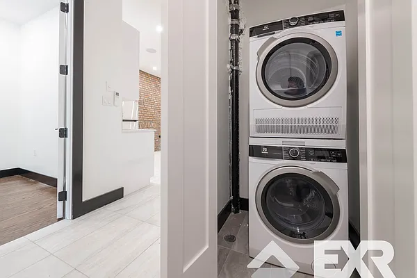 Rented by EXR | media 3