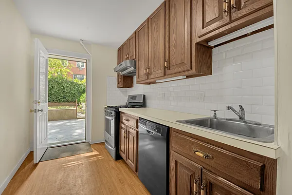 Rented by Compass | media 8