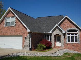 6 Latshaw Ln, Bella Vista, AR 72714
