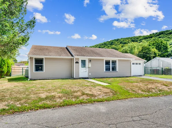 36 Hillview Street, Naugatuck, CT 06770