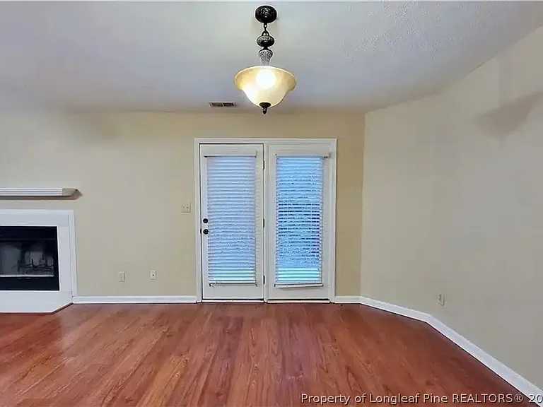 5532 Robmont Dr — Photo 20