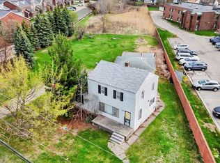 33420 Utica Rd, Fraser, MI 48026