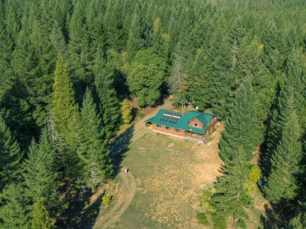 37010 Redwood Hwy, Cave Junction, OR 97523