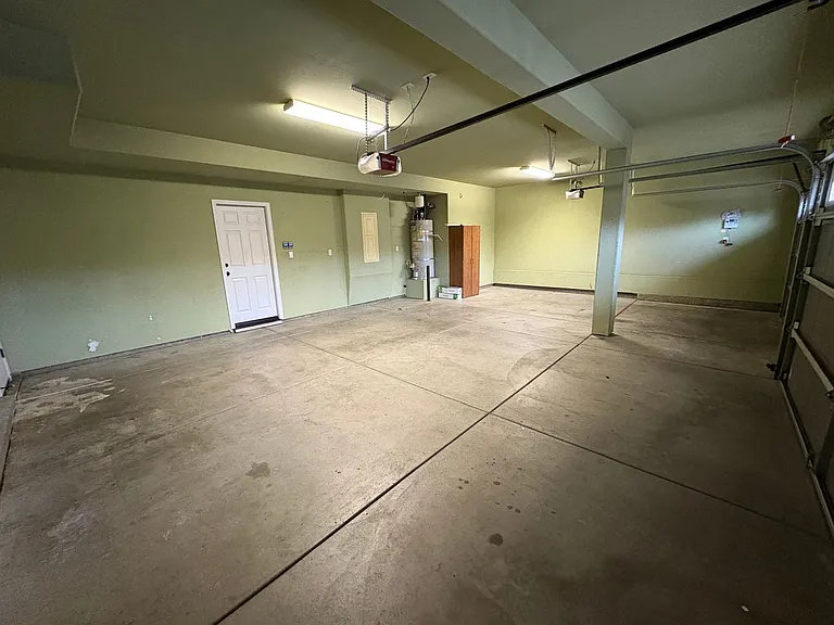 3116 W Buena Vista Ave — Photo 5