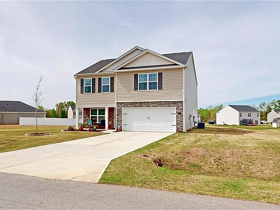 3rd image of 161 Jack Rabbit Ct