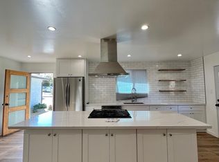 20809 Burbank Blvd, Woodland Hills, CA 91367