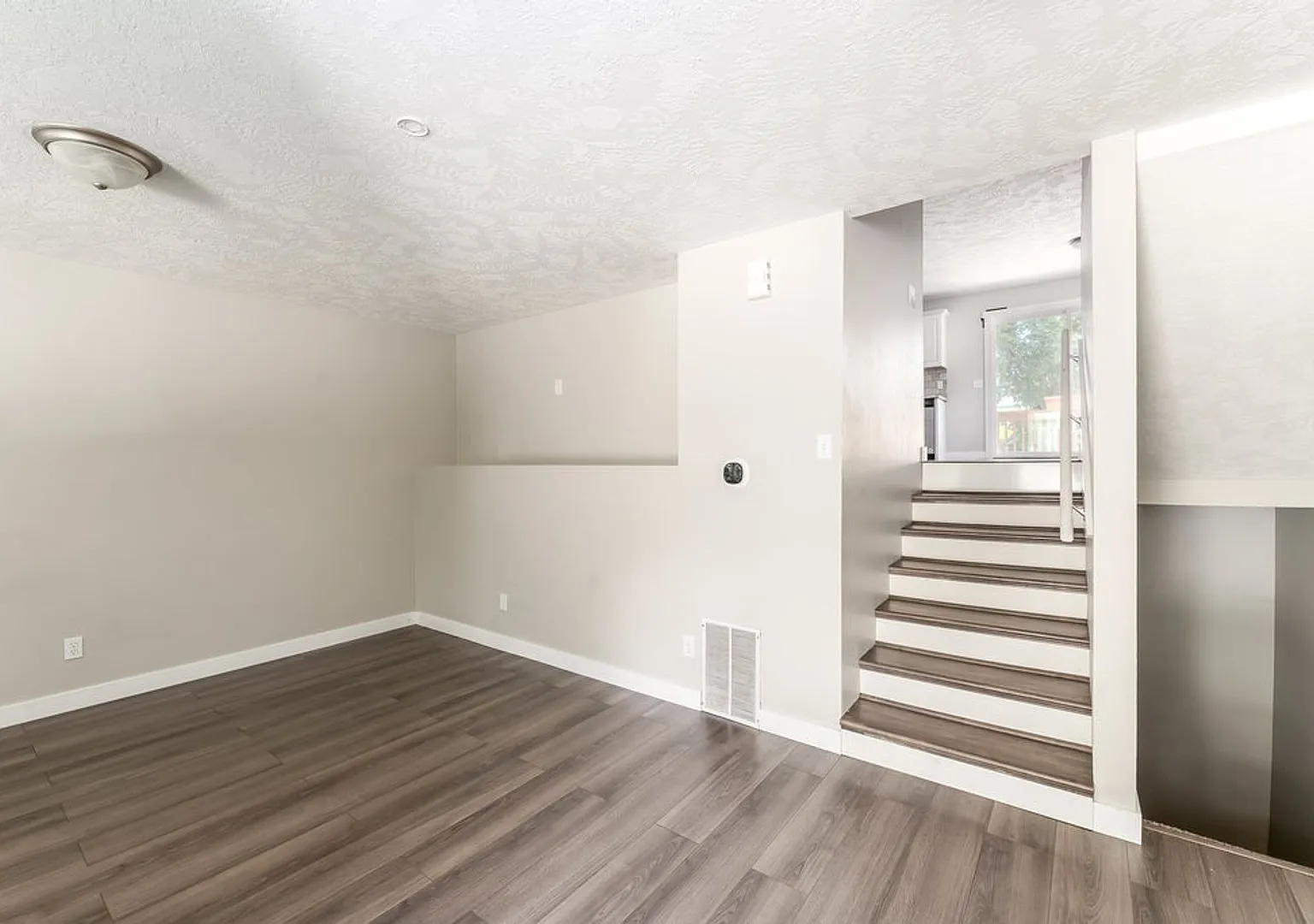 4 Bed / 2 Bath Duplex for Rent in Provo, UT $1,800 — Photo 4