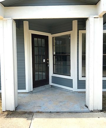 4th image of 5726 Three Springs Dr