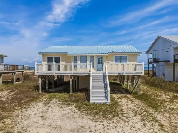 2708 Bienville Blvd, Dauphin Island, AL 36528