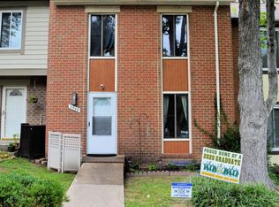 2948 Cambridge Dr, Woodbridge, VA 22192