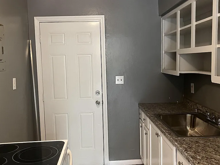 2258 NW 83rd St — Photo 3