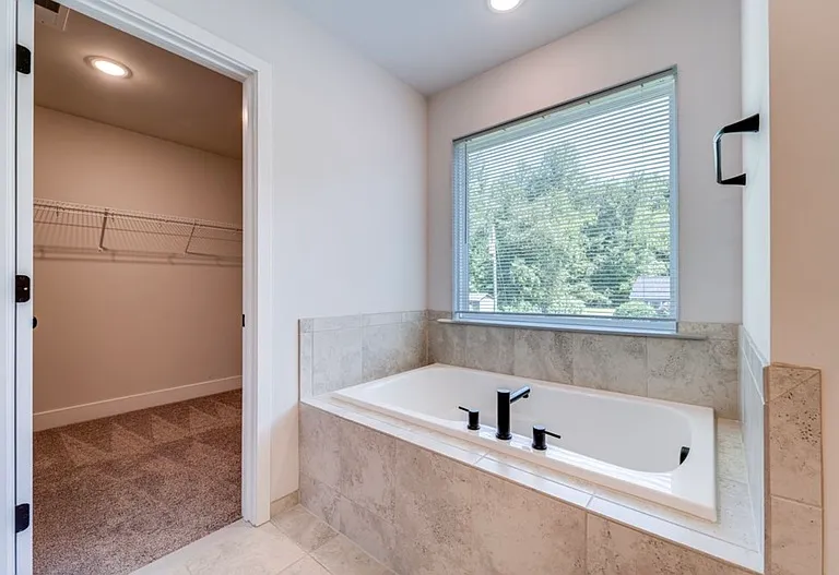 7 Limox Ln #1 — Photo 29