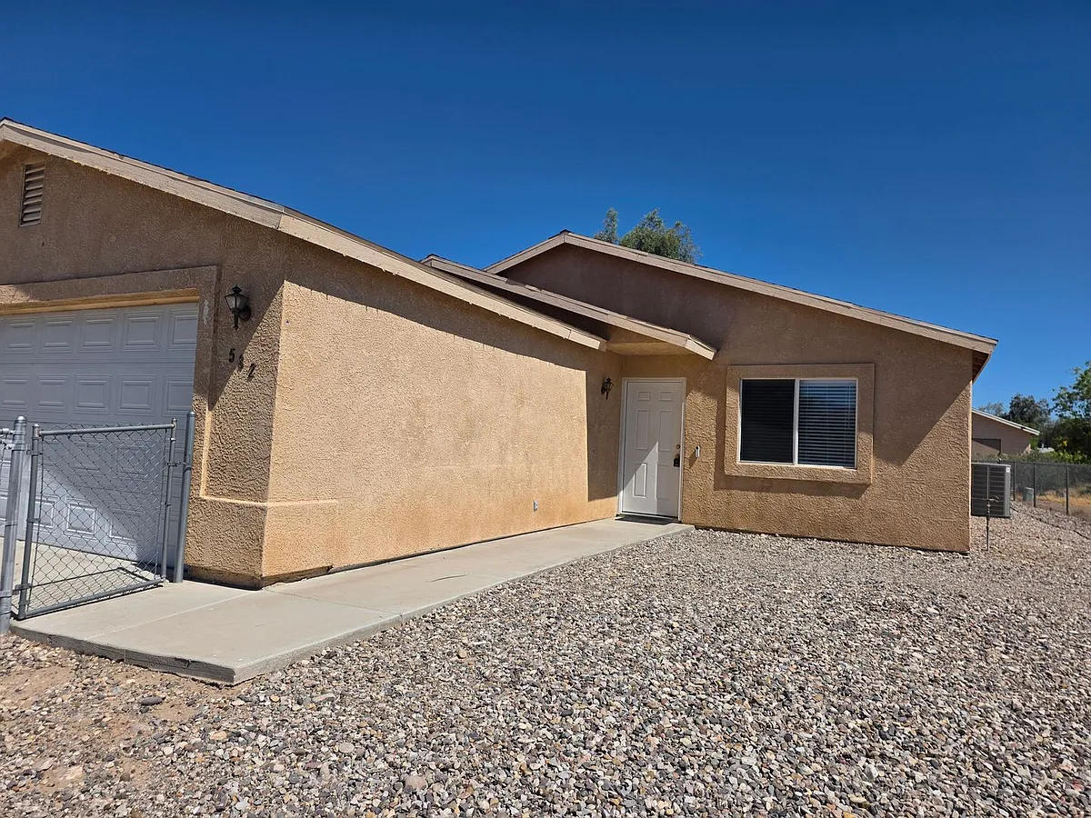 Building Photo - 582 Ramar Rd