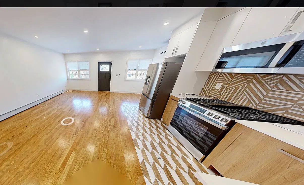 982 East 106th Street — Photo 3