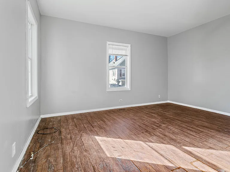 29 Newbury St #1 — Photo 15