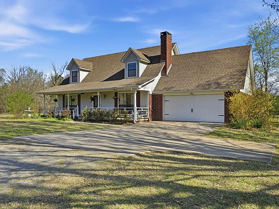 3rd image of 612 Dogwood Meadows Ln