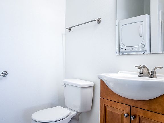 5th image of 455 NE 24th Ave #29