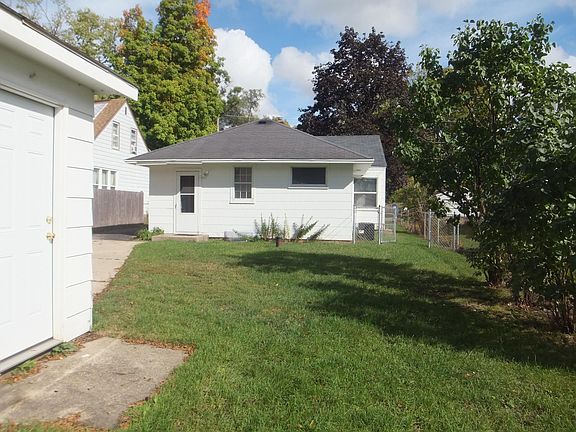 4th image of 3305 Bildahl St