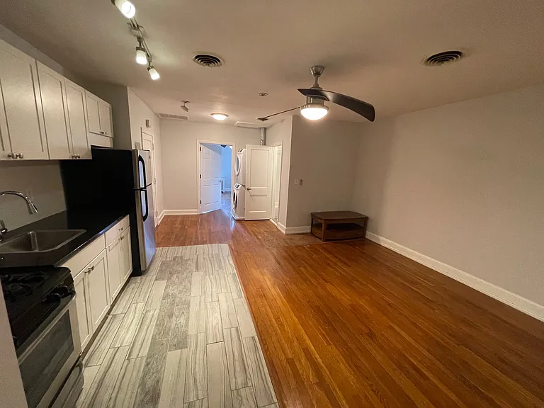 3928 7th St NE #3 — Photo 6