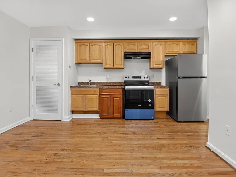 1273 Meigs Pl NE — Photo 13