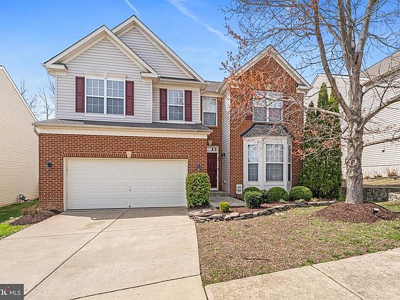 3rd image of 57 Carriage Hill Dr