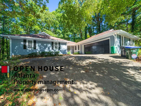 495 Knoll Woods Dr, Roswell, GA 30075