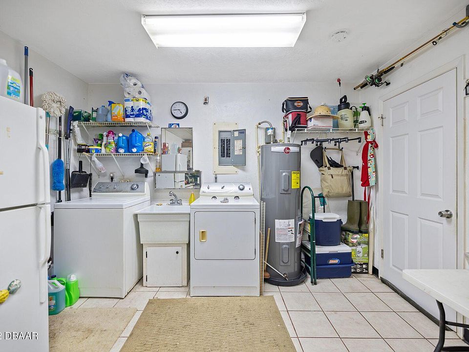 1st image of 908 Newcastle Ct