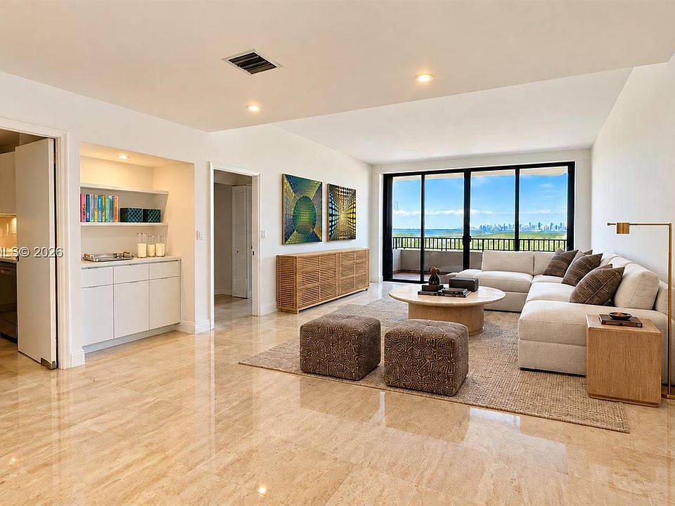 2nd image of 151 Crandon Blvd APT 1134