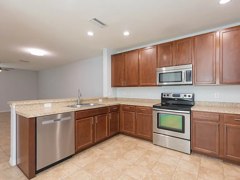 15948 Fishhawk View Dr — Photo 13