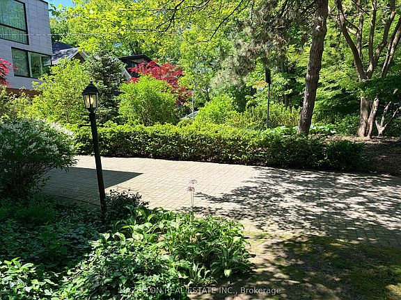 3rd image of 16 Wells Hill Ave