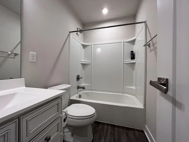 217 Stonehurst Dr #1 — Photo 24