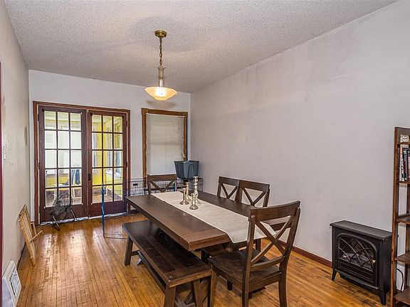 4th image of 1713 Hughitt Ave #1715