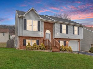 4762 W Vale Rd NE, Roanoke, VA 24019