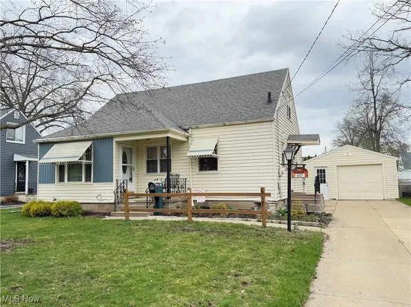 617 E Park Ave, Barberton, OH 44203