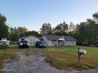 18504 Bert Dedeaux Rd, Saucier, MS 39574