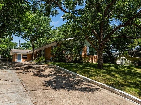 2nd image of 2106 Glendale Pl #A