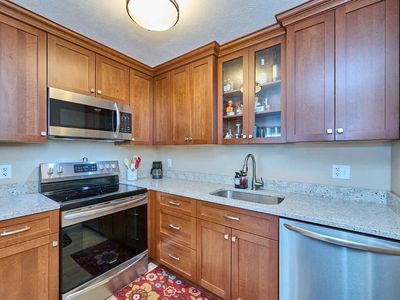 71 Princeton St APT 305, North Chelmsford, MA, 01863
