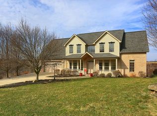 2040 Sterling Dr, Mc Donald, PA 15057