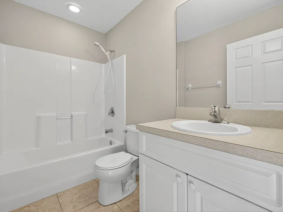 408 NW 17th Ave